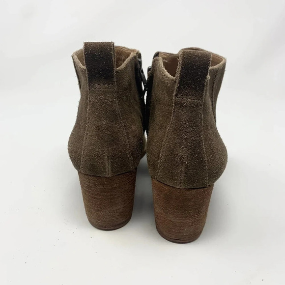 Madewell The Brenner Heel Boot‎ in Tan Suede - Picture 6 of 11